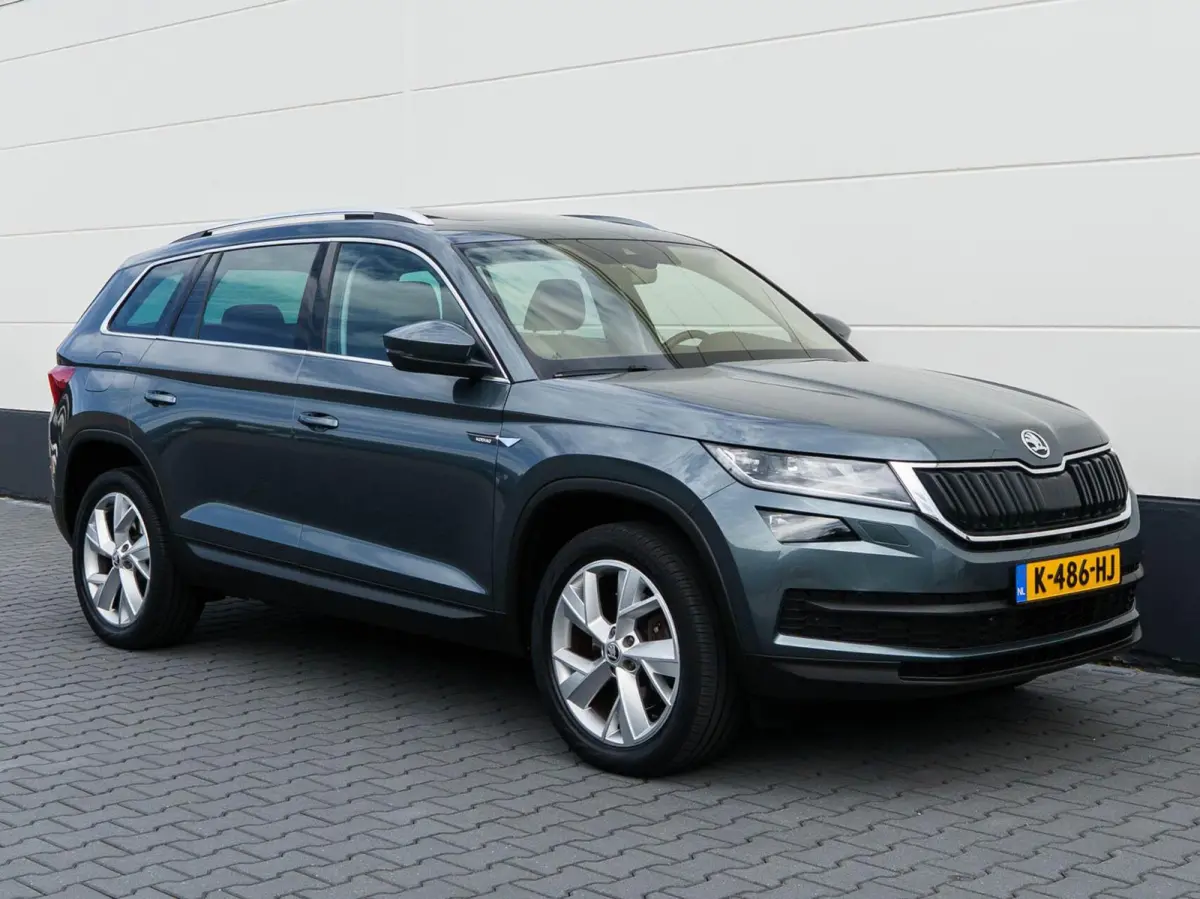 2.0 TSI DSG 180pk 4x4 Style Business Automaat | ECC | Carplay | Panoramadak | Trekhaak