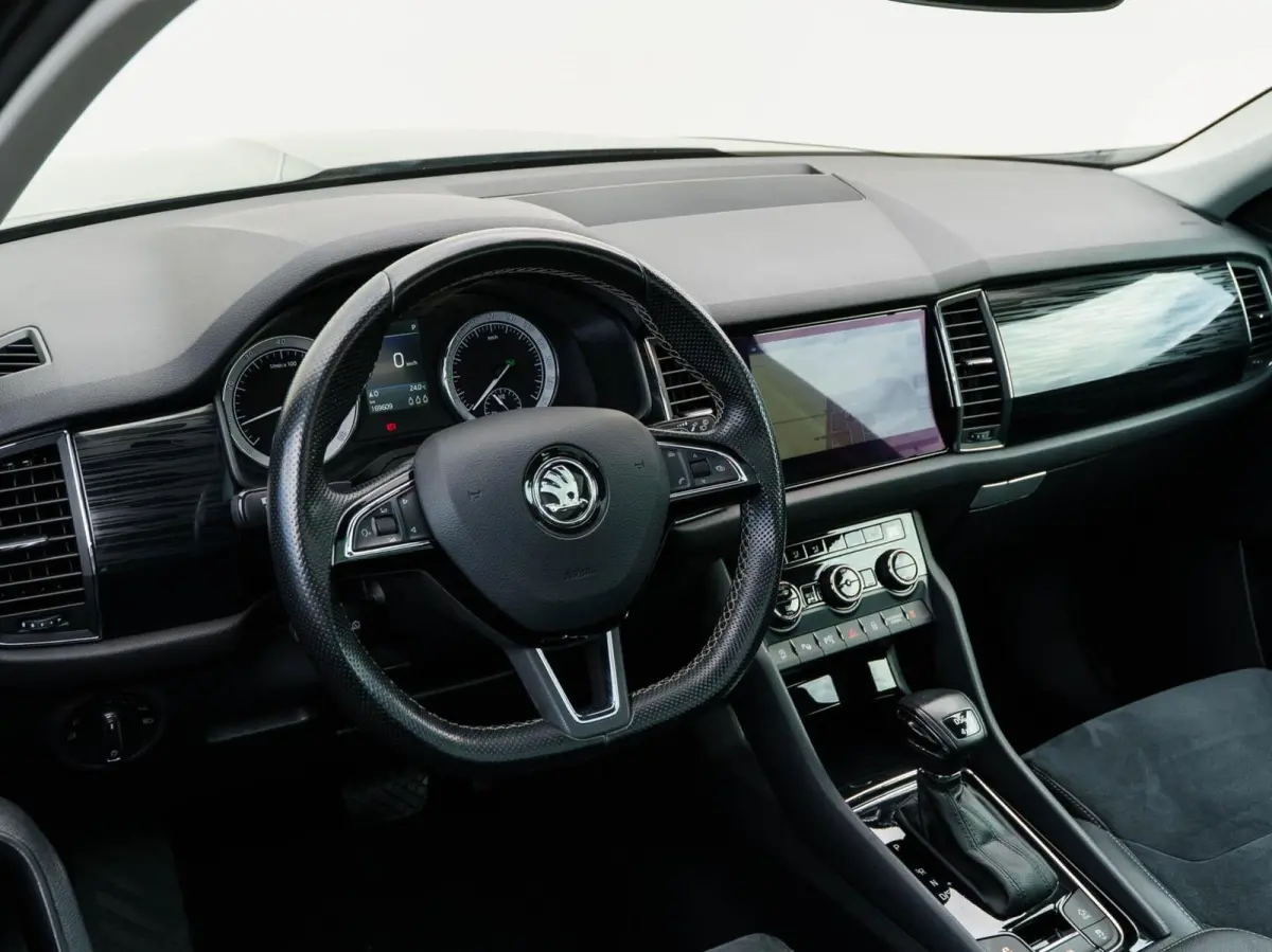 2.0 TSI DSG 180pk 4x4 Style Business Automaat | ECC | Carplay | Panoramadak | Trekhaak
