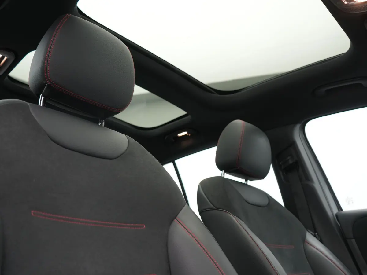 350 4MATIC AMG Line 70 kWh 293pk Dealer O.H | Panodak | Camera | Alcantara Sportstoelen Verwarmd | Cruise Control | Apple Carplay | Virtual | Navigatie | DAB | 18"L.M |