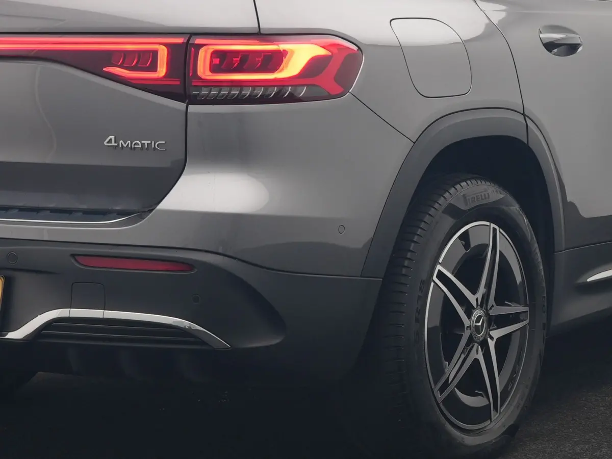 350 4MATIC AMG Line 70 kWh 293pk Dealer O.H | Panodak | Camera | Alcantara Sportstoelen Verwarmd | Cruise Control | Apple Carplay | Virtual | Navigatie | DAB | 18"L.M |