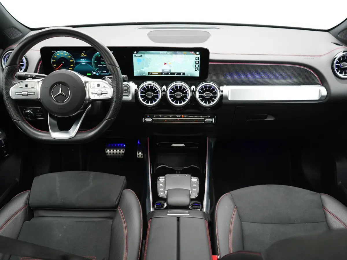 350 4MATIC AMG Line 70 kWh 293pk Dealer O.H | Panodak | Camera | Alcantara Sportstoelen Verwarmd | Cruise Control | Apple Carplay | Virtual | Navigatie | DAB | 18"L.M |