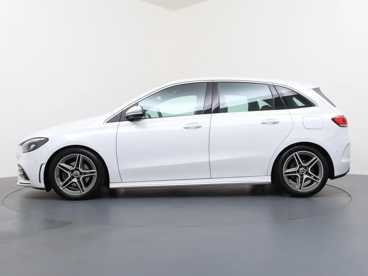 180 Business Solution AMG | Panoramadak | Navigatie | Apple CarPlay/Android Auto |