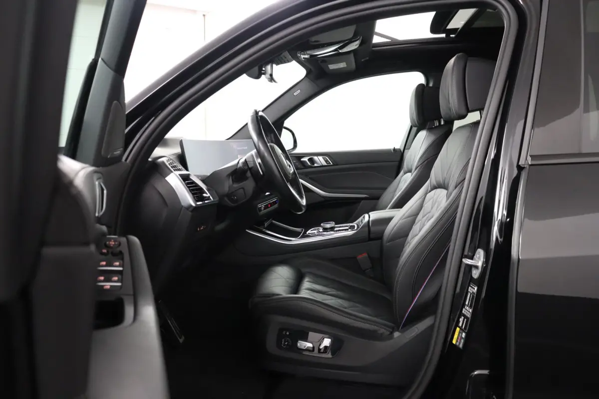 xDrive50e | Comfortstoelen | Panoramadak | SoH 100% | Trekhaak | Soft-Close | Stoelventilatie | 100% SOH |
