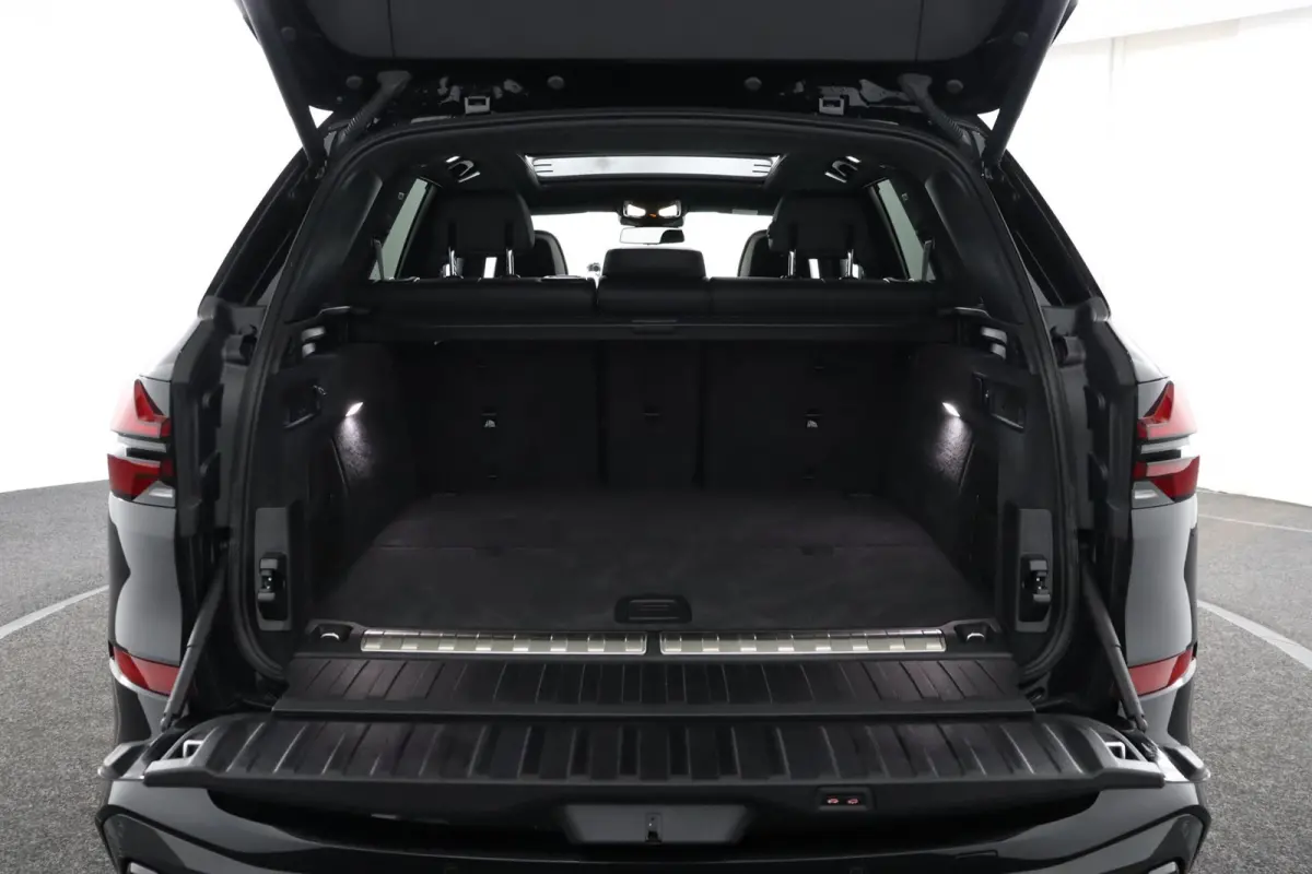 xDrive50e | Comfortstoelen | Panoramadak | SoH 100% | Trekhaak | Soft-Close | Stoelventilatie | 100% SOH |