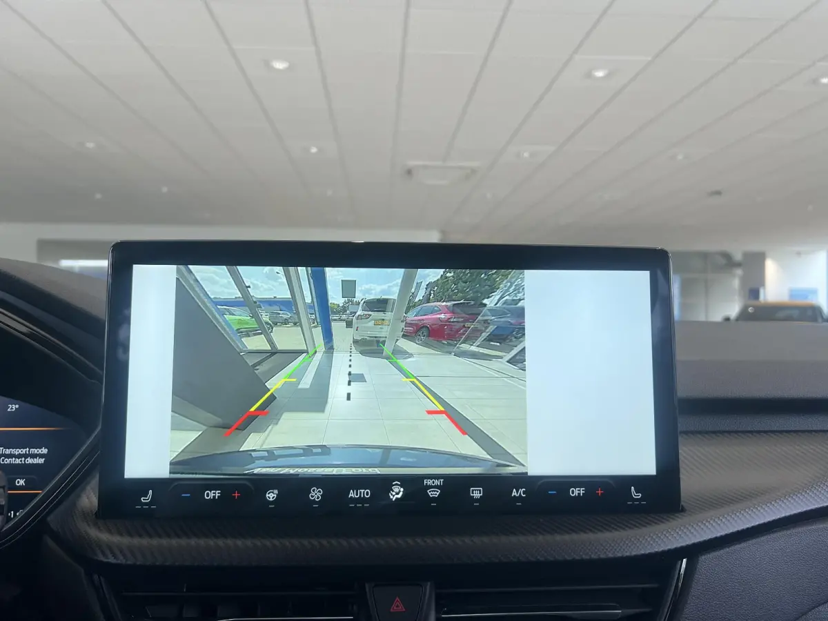2.5 PHEV ST-Line | Elek. trekhaak | Stoel/stuur voorruitverwarming | Dodehoekdetectie |  All season banden