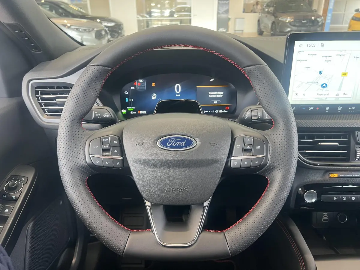 2.5 PHEV ST-Line | Elek. trekhaak | Stoel/stuur voorruitverwarming | Dodehoekdetectie |  All season banden