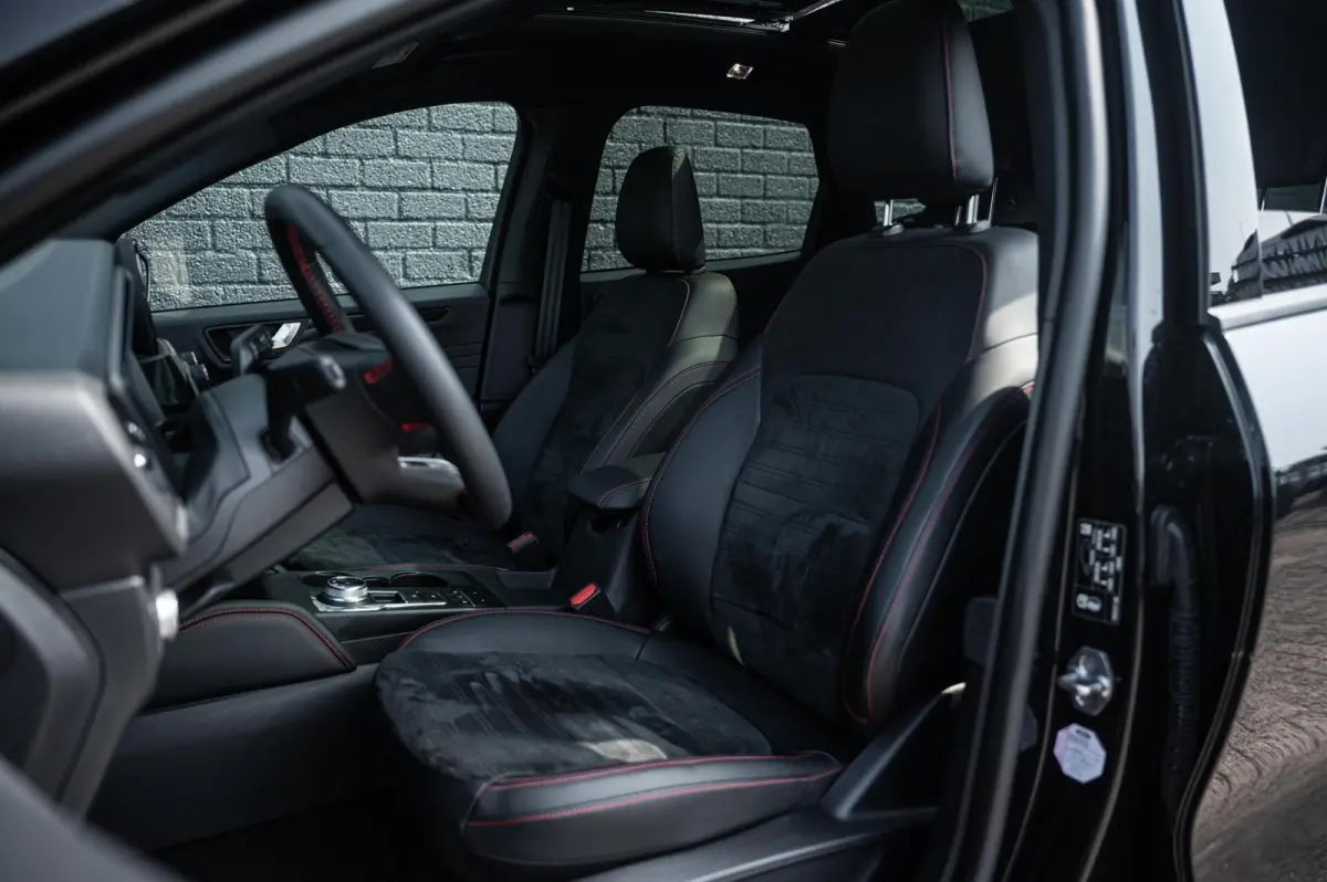 2.5 PHEV ST-Line X PANO TREKHAAK ADAPTIVE CRUISE HEAD UP CAMERA STUURVERWARMING B&O