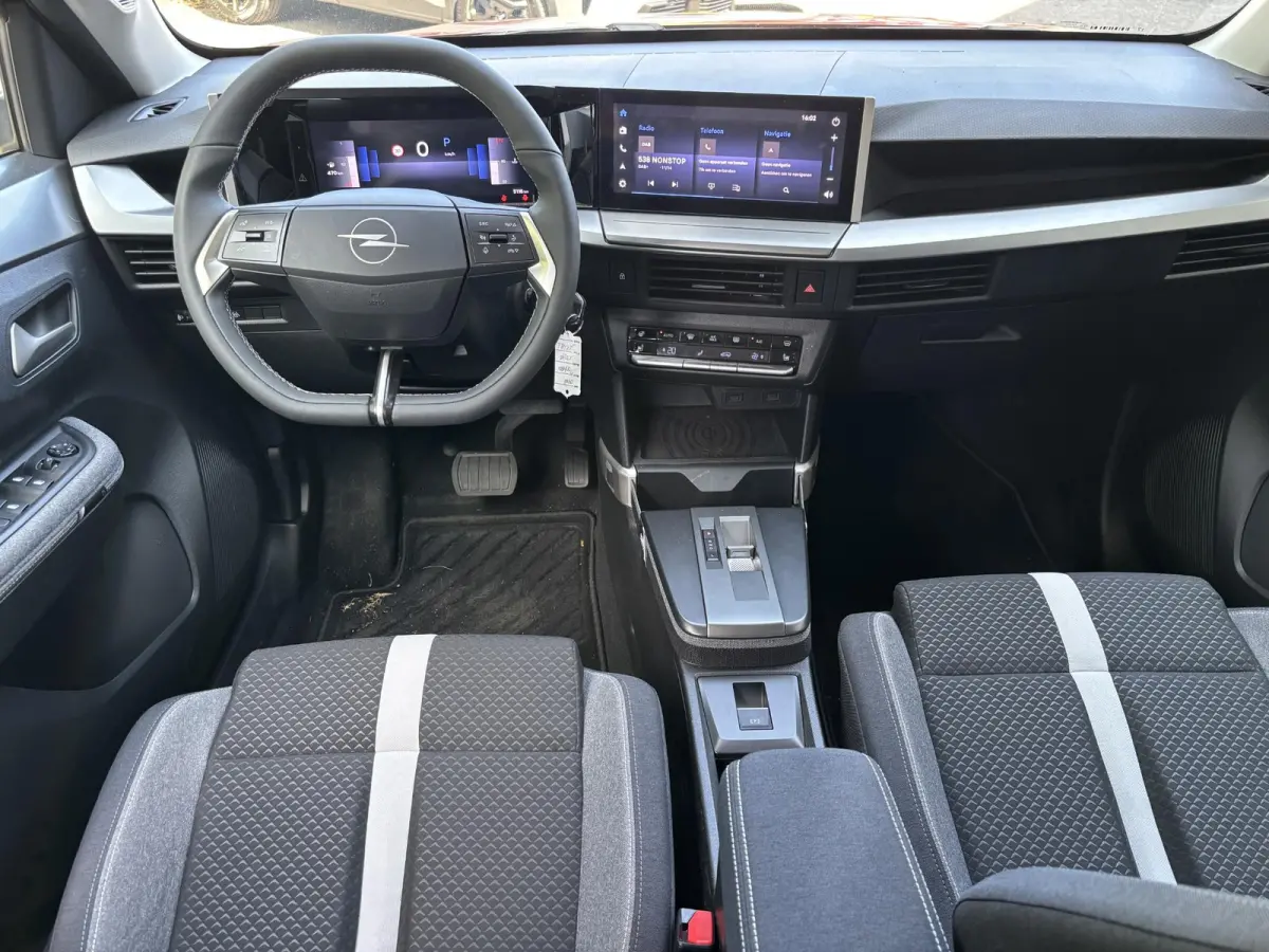 1.2 Turbo Hybrid GS 7p. | Stoel- stuur- en voorruitverwarming | 7 persoons | Camera | Apple Carplay en Android Auto | Navigatie