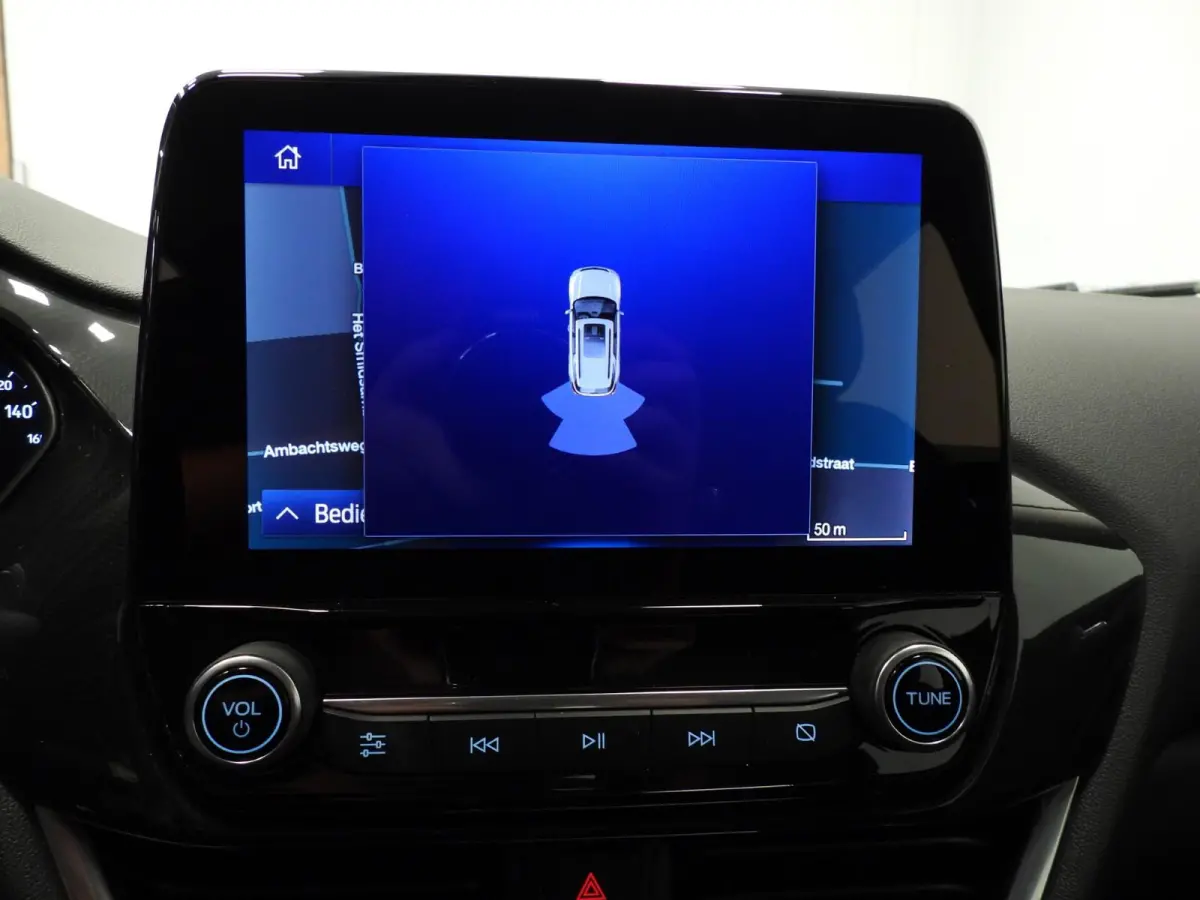 1.0 EcoBoost Titanium LMV 17''/apple carplay