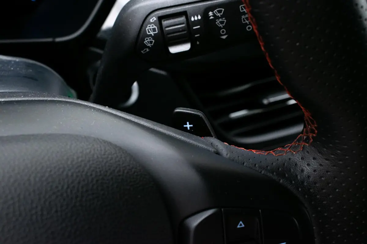 1.0 EcoBoost Hybrid ST Line X Business ACC|Camera|B&O|Elektrische achterklep|Stoel- en stuurverwarming|LED-verlichting|Parkeersensoren voor en achter|Privacy Glass|Draadloos opladen|KeyFree|