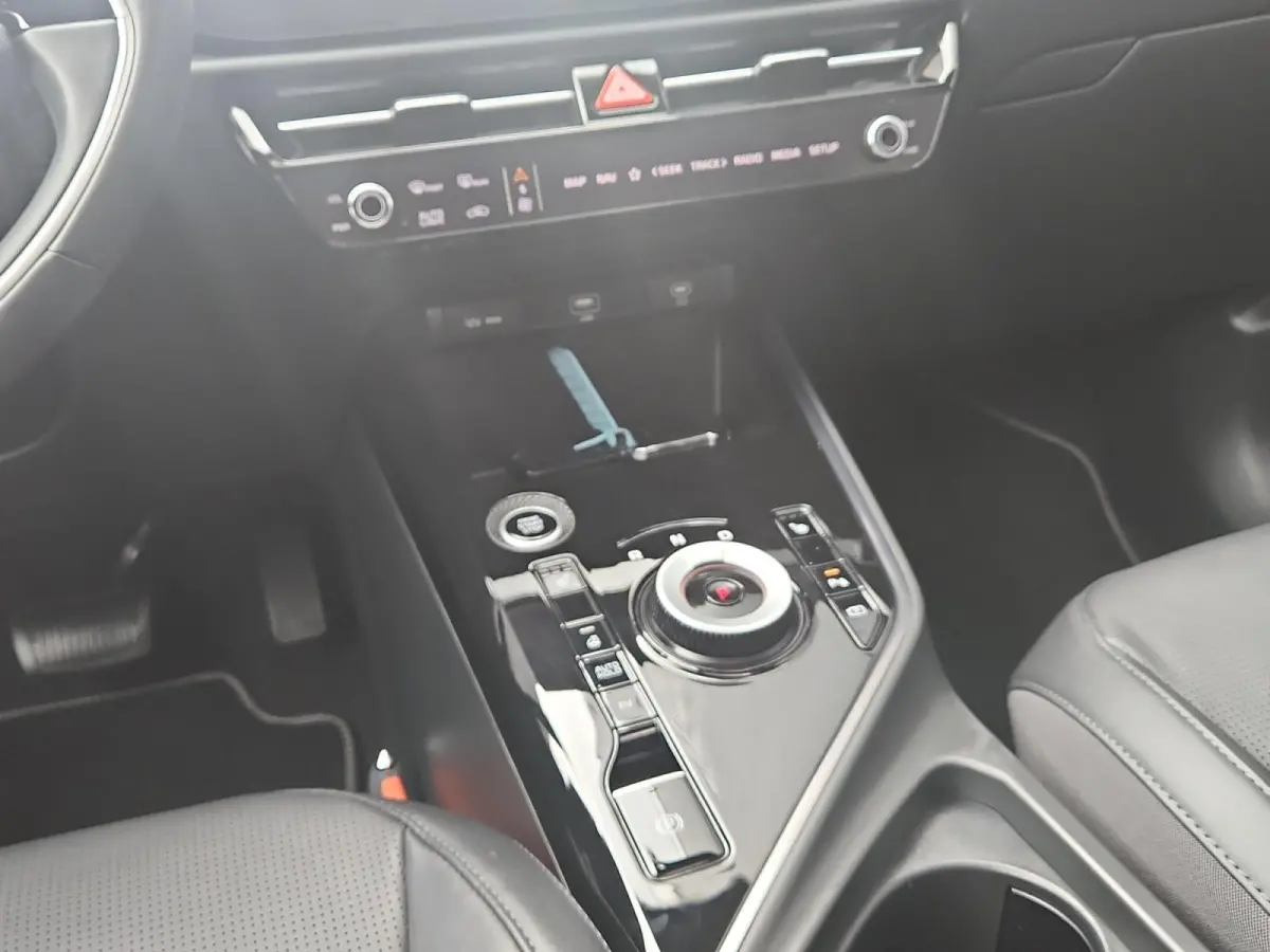 1.6 GDi PHEV DynamicPlusLine | Leder | Navi | Camera | Stoel + Stuurverwarming | Elektr. Achterklep | Head-Up Display |