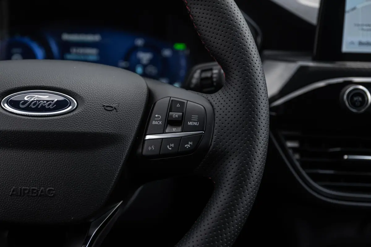 2.5 PHEV ST-Line X PANO TREKHAAK ADAPTIVE CRUISE HEAD UP CAMERA STUURVERWARMING