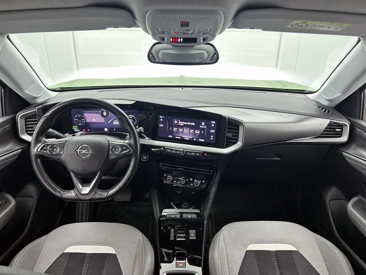 Business Elegance 50-kWh 3-Fase Laden | Achteruitrijcamera | Stoel-/stuurverwarming | Dodehoekdetectie | Adaptive Cruise Control | VOL!