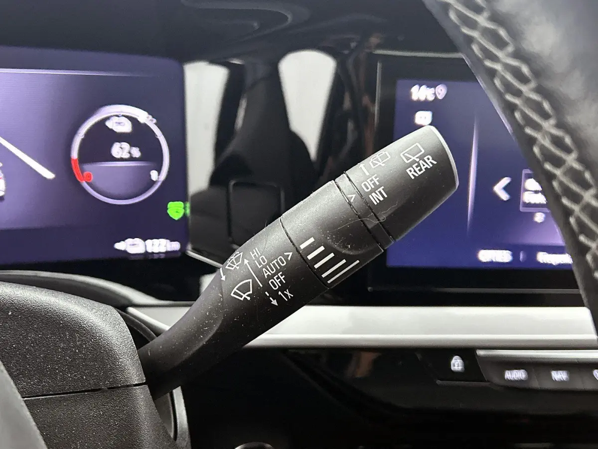 Business Elegance 50-kWh 3-Fase Laden | Achteruitrijcamera | Stoel-/stuurverwarming | Dodehoekdetectie | Adaptive Cruise Control | VOL!
