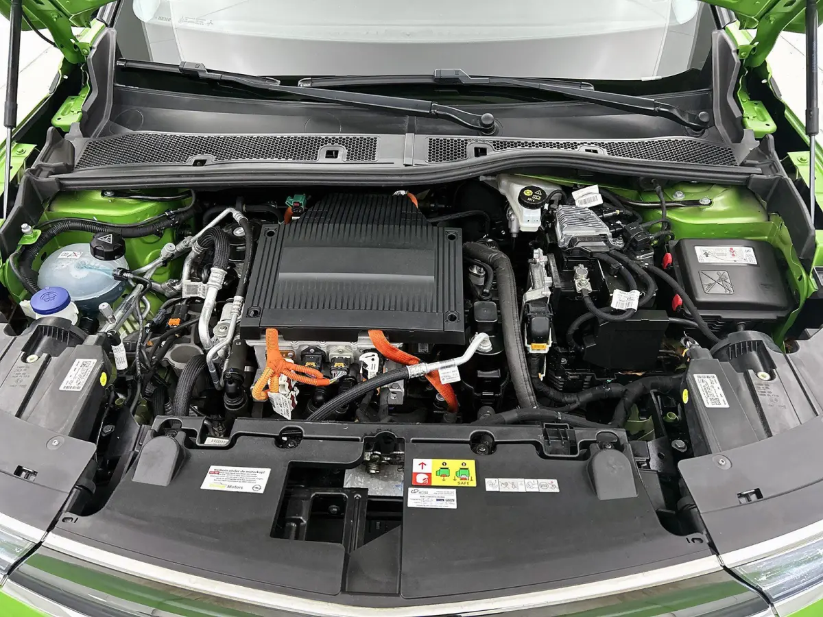 Business Elegance 50-kWh 3-Fase Laden | Achteruitrijcamera | Stoel-/stuurverwarming | Dodehoekdetectie | Adaptive Cruise Control | VOL!