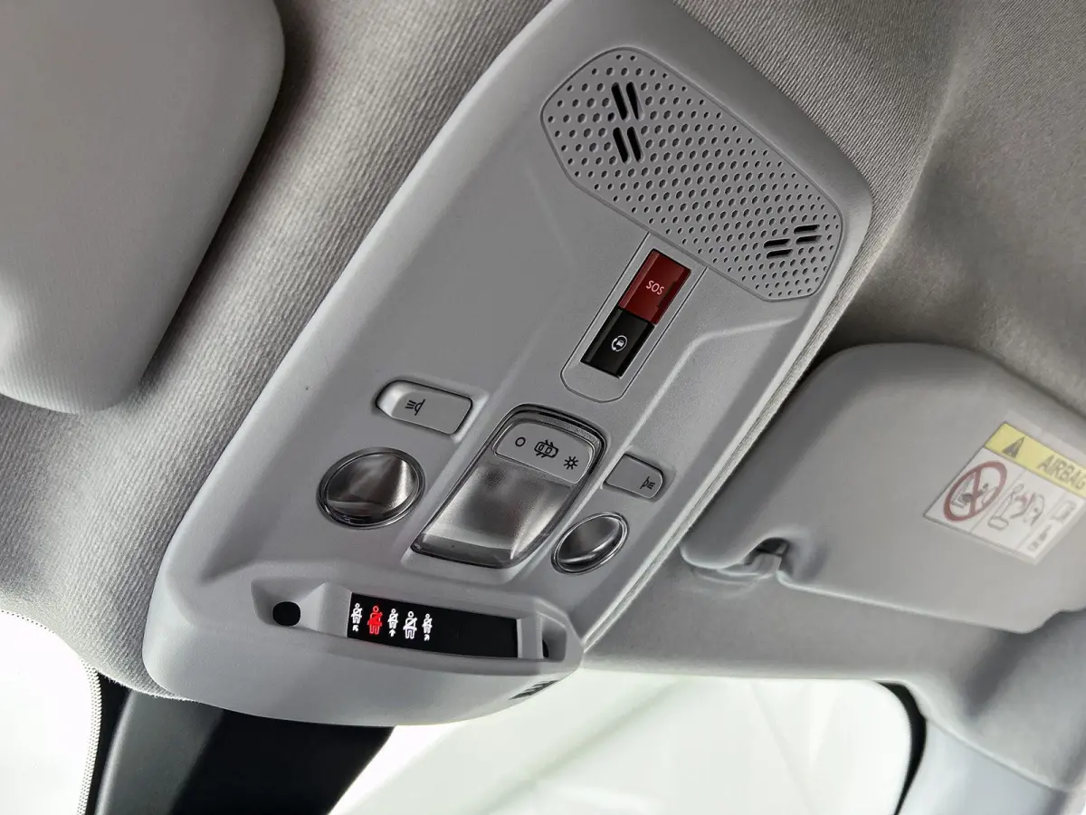 Business Elegance 50-kWh 3-Fase Laden | Achteruitrijcamera | Stoel-/stuurverwarming | Dodehoekdetectie | Adaptive Cruise Control | VOL!
