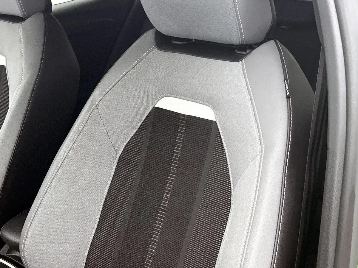 Business Elegance 50-kWh 3-Fase Laden | Achteruitrijcamera | Stoel-/stuurverwarming | Dodehoekdetectie | Adaptive Cruise Control | VOL!