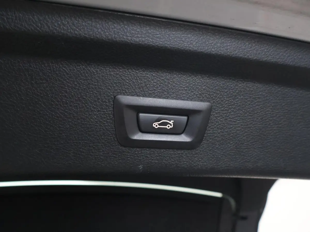 320d M-SPORT AUT. EXECUTIVE + ALCANTARA | LED | SPORTSTOELEN