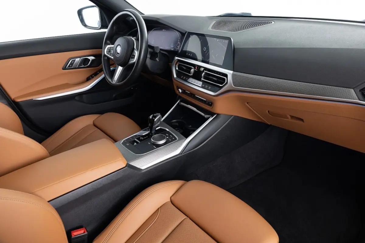 320 e M-Sport | PANORAMADAK | LEDER | Full LED | NAVI