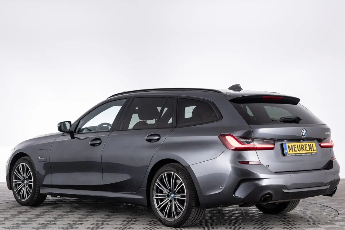 320 e M-Sport | PANORAMADAK | LEDER | Full LED | NAVI