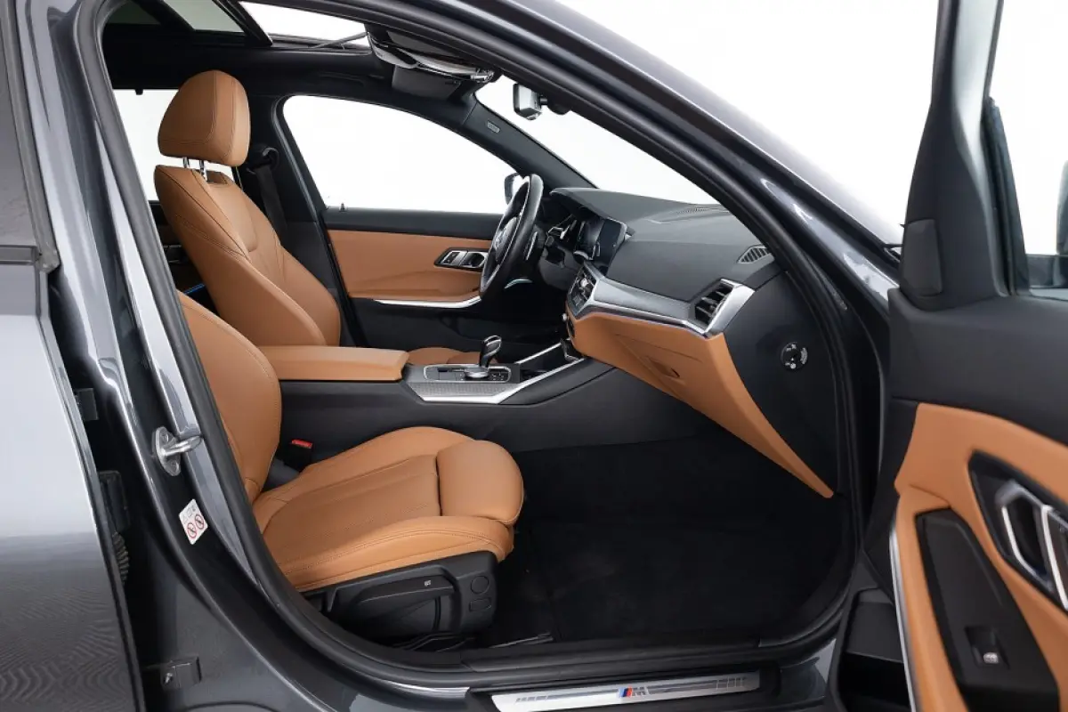 320 e M-Sport | PANORAMADAK | LEDER | Full LED | NAVI