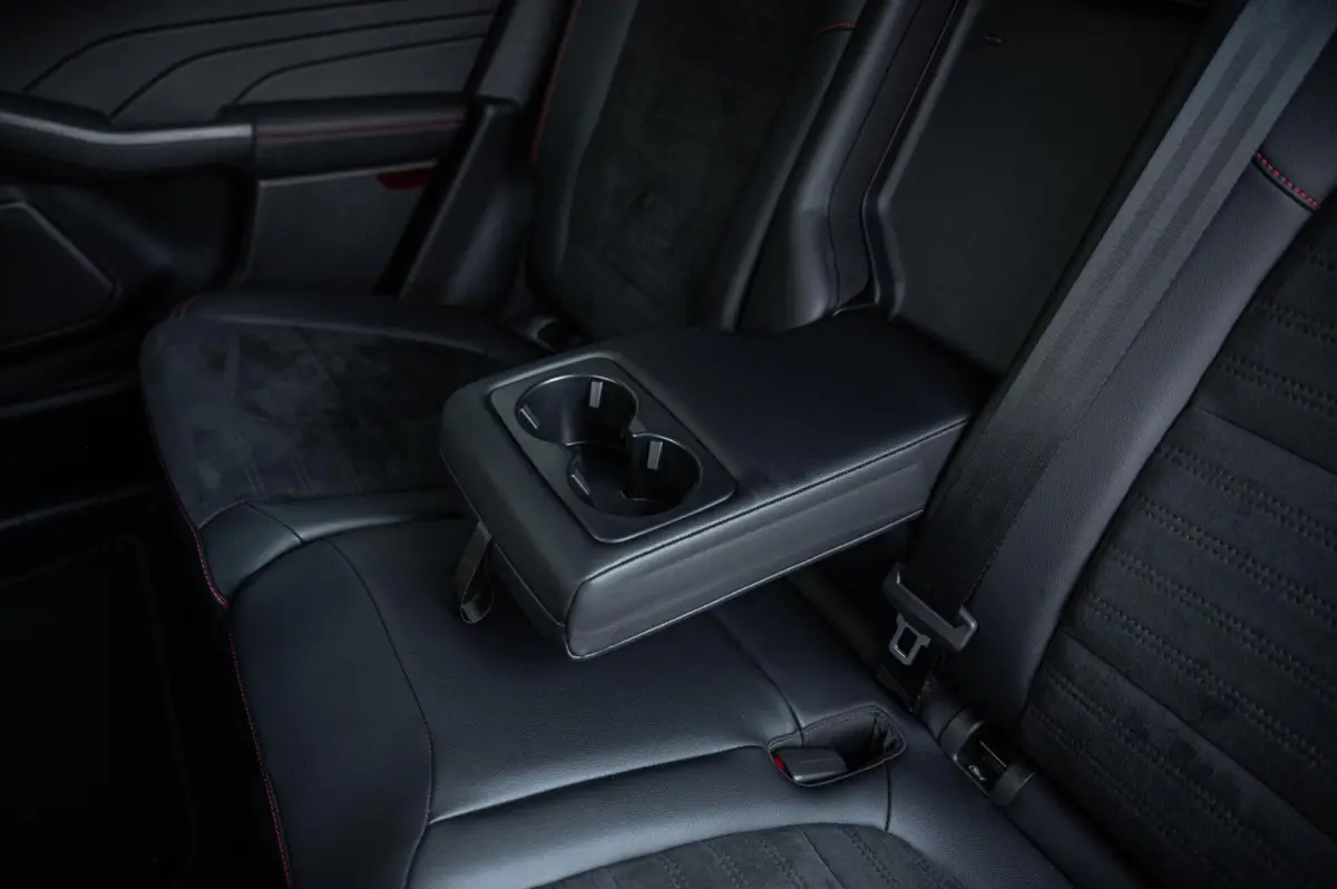2.5 PHEV ST-Line X PANO TREKHAAK ADAPTIVE CRUISE HEAD UP CAMERA STUURVERWARMING B&O