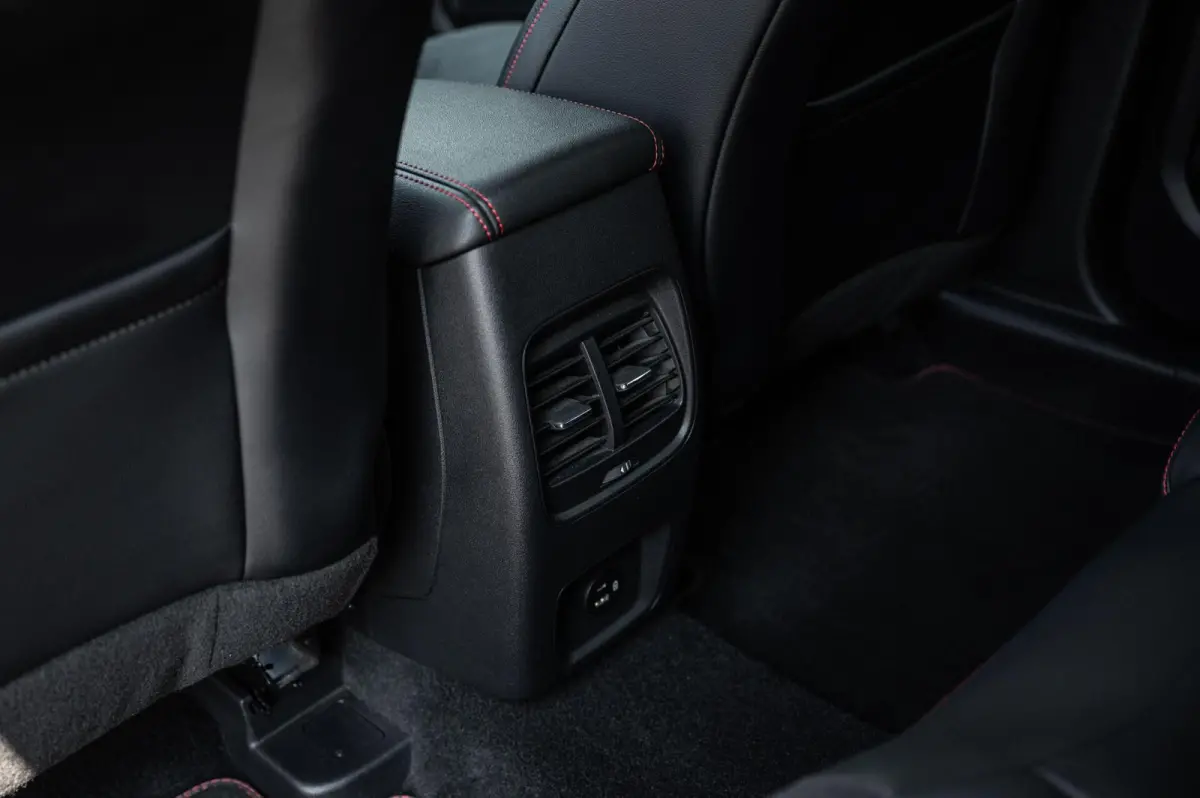 2.5 PHEV ST-Line X PANO TREKHAAK ADAPTIVE CRUISE HEAD UP CAMERA STUURVERWARMING B&O