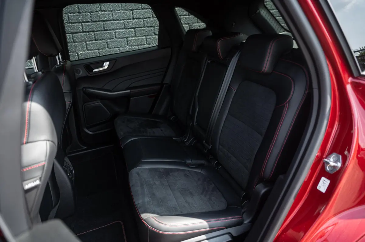 2.5 PHEV ST-Line X PANO TREKHAAK ADAPTIVE CRUISE HEAD UP CAMERA STUURVERWARMING B&O