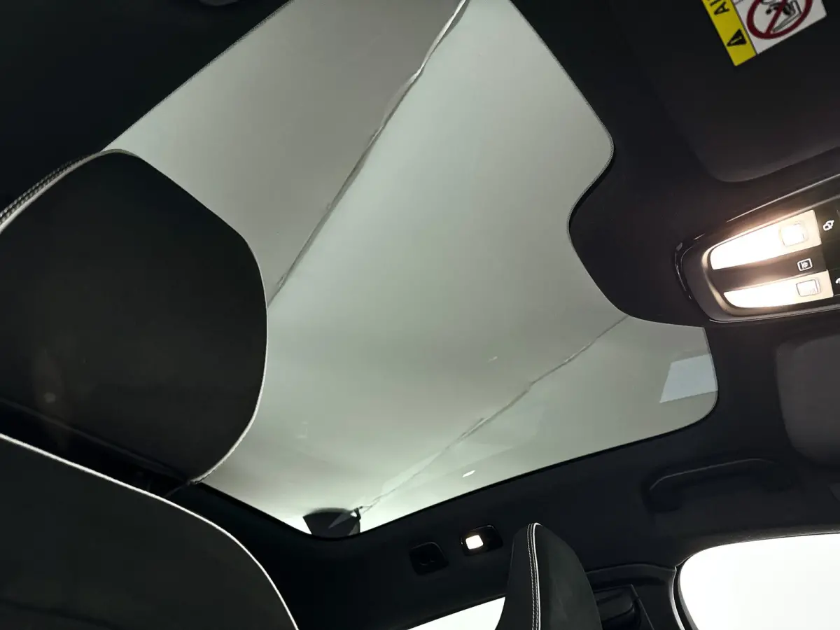 Single Motor Extended Range Plus 82 kWh | Panoramadak | 360° camera | Harman Kardon | Stoel- en stuurverwarming | Trekhaak