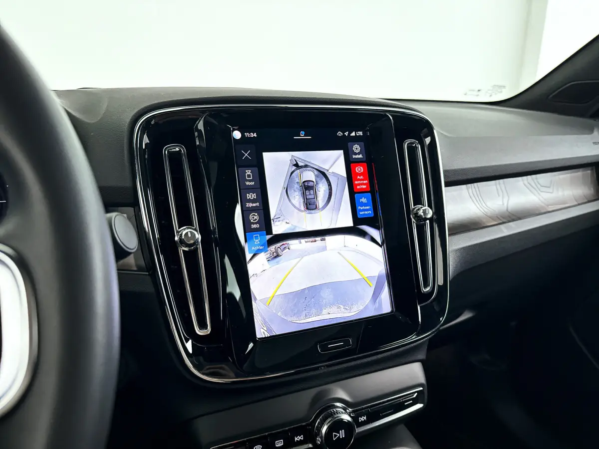 Single Motor Extended Range Plus 82 kWh | Panoramadak | 360° camera | Harman Kardon | Stoel- en stuurverwarming | Trekhaak