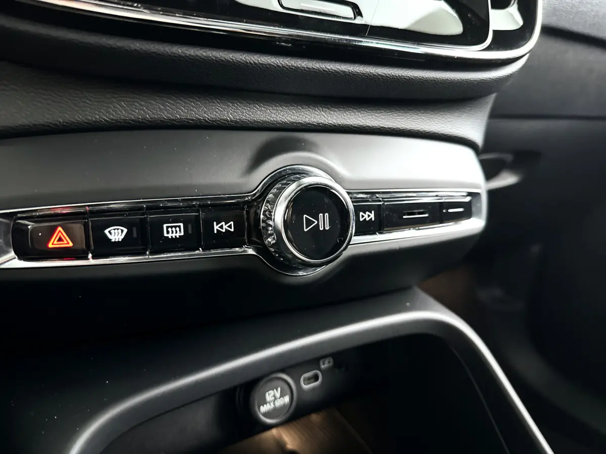 Single Motor Extended Range Plus 82 kWh | Panoramadak | 360° camera | Harman Kardon | Stoel- en stuurverwarming | Trekhaak