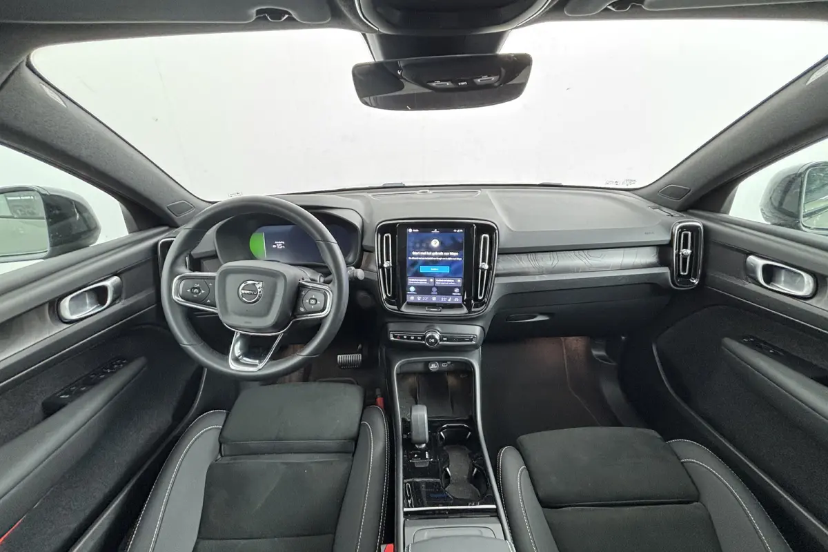 Single Motor Extended Range Plus 82 kWh | Panoramadak | 360° camera | Harman Kardon | Stoel- en stuurverwarming | Trekhaak