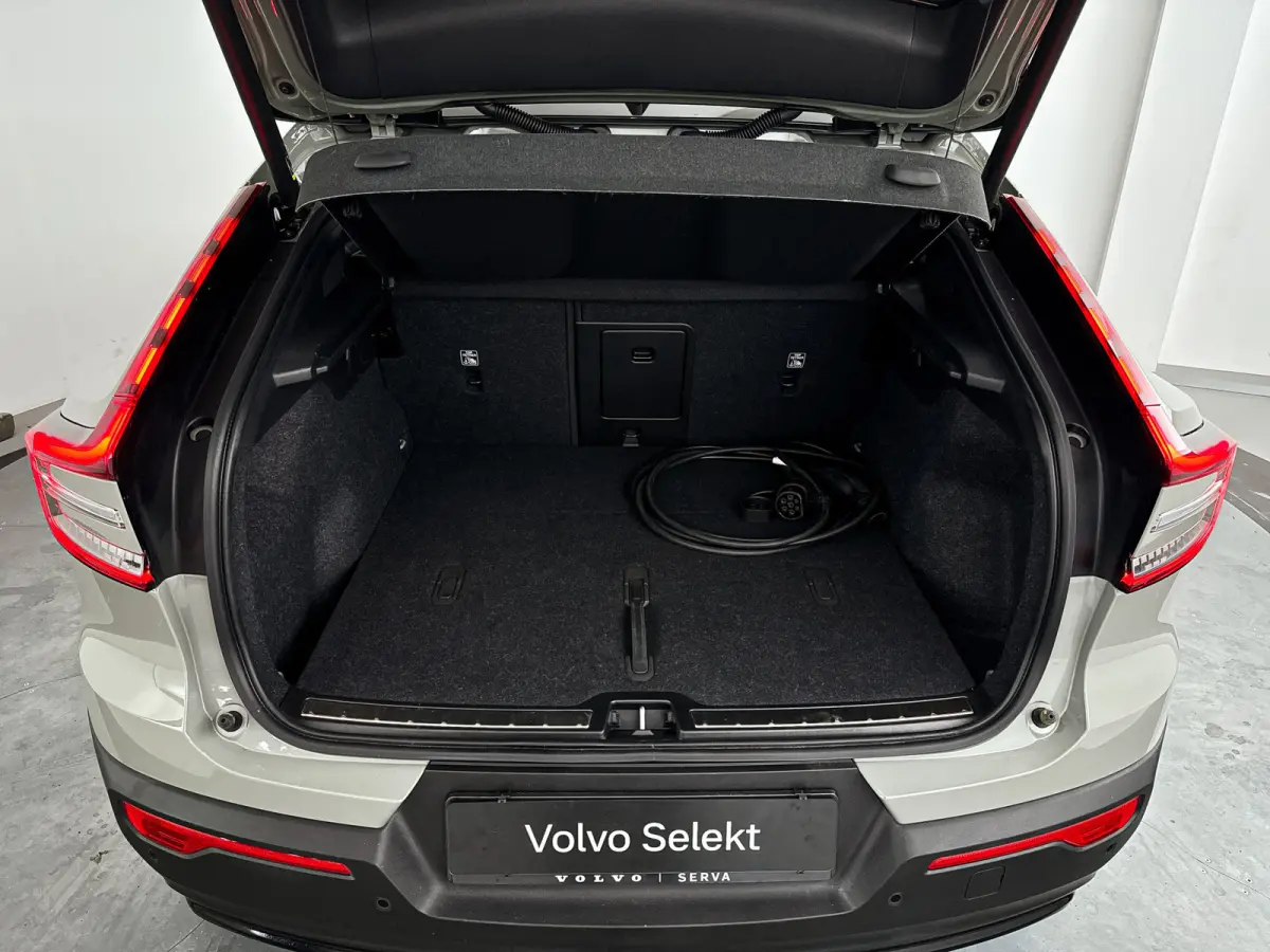 Single Motor Extended Range Plus 82 kWh | Panoramadak | 360° camera | Harman Kardon | Stoel- en stuurverwarming | Trekhaak