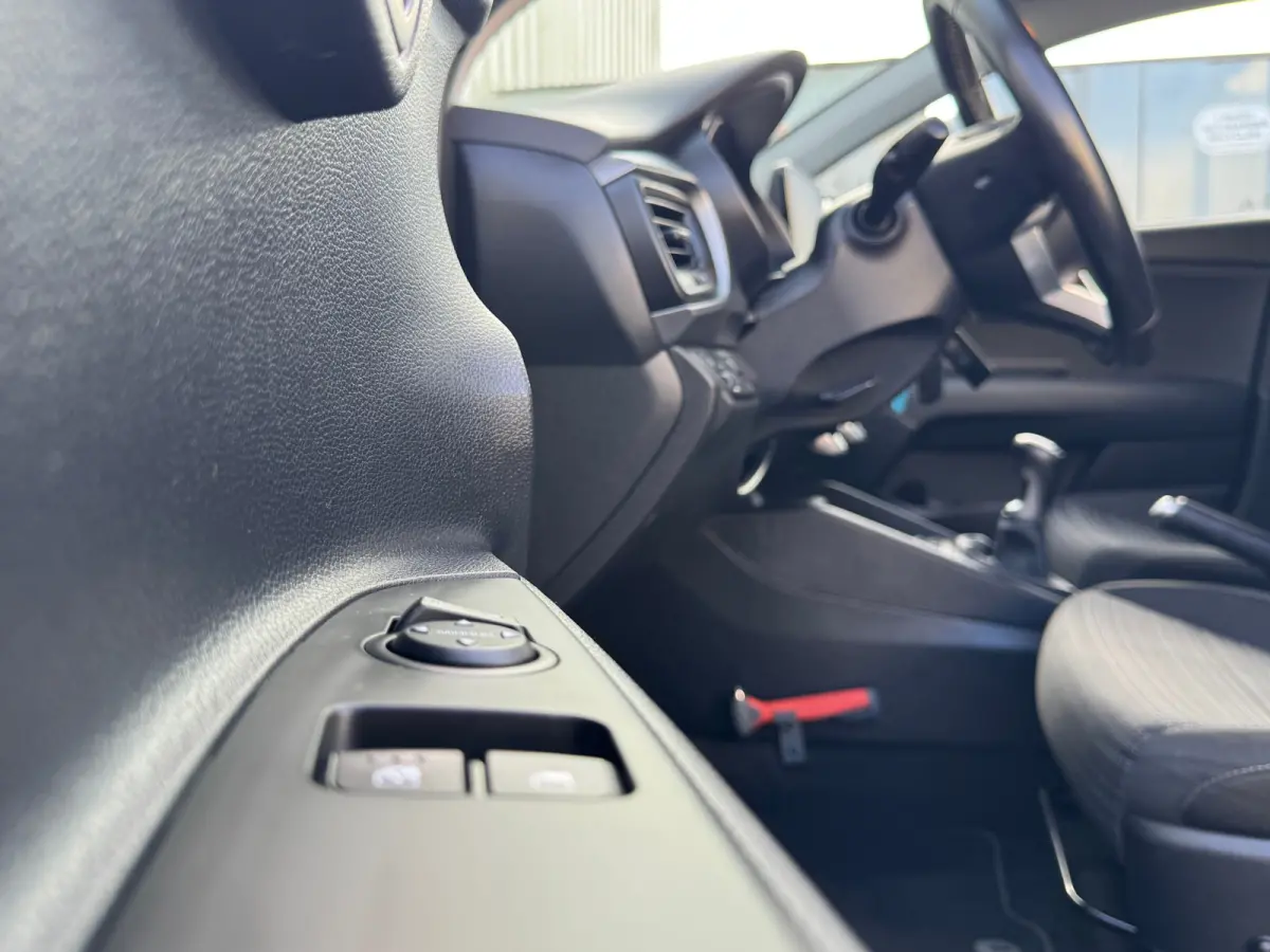 1.0 T-GDi MHEV DynamicLine 6-bak 112PK | Trekhaak | Luxe Stof | Glans Exterieur | Achteruitrijcamera + Sensor Achter | Airco | Adaptieve Cruise Control | Start/Stop | ESP | AEB | ASR | ABS |