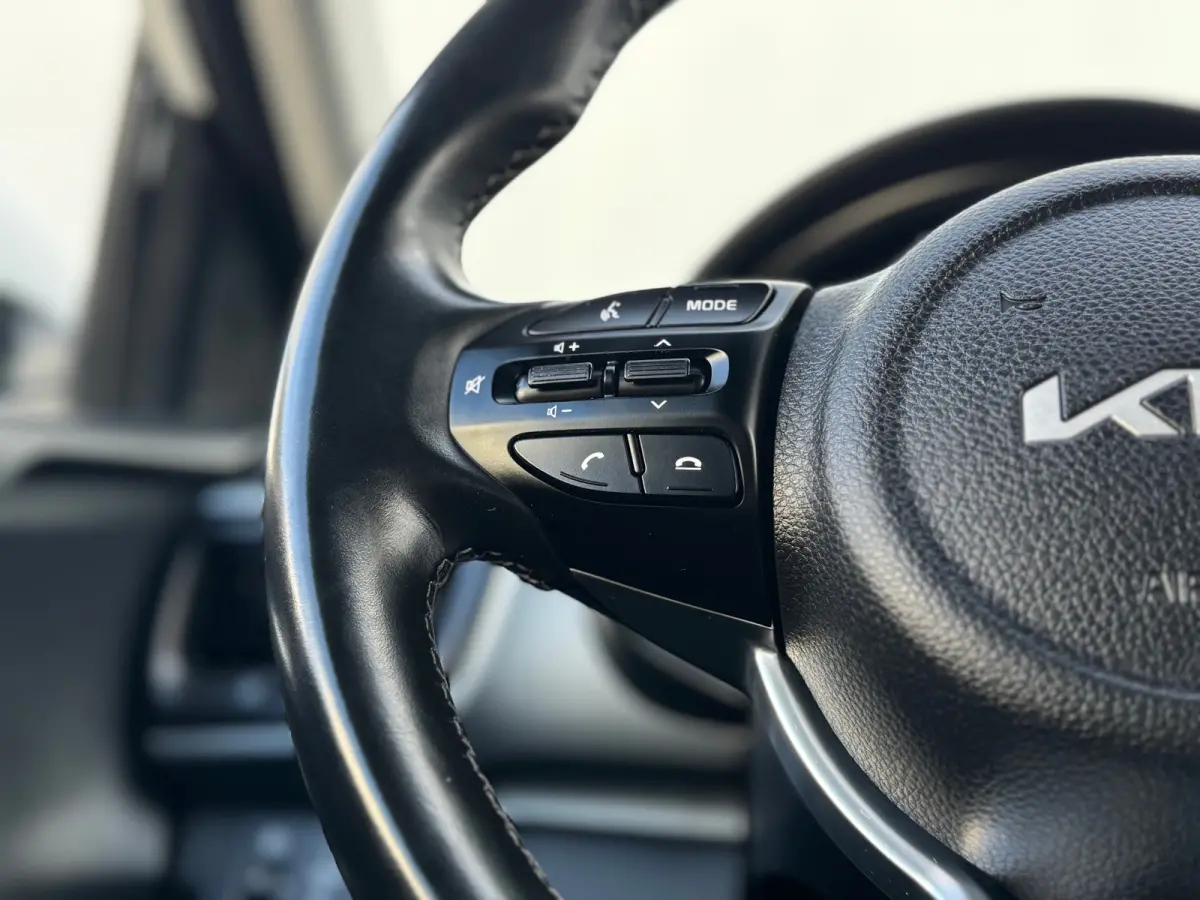 1.0 T-GDi MHEV DynamicLine 6-bak 112PK | Trekhaak | Luxe Stof | Glans Exterieur | Achteruitrijcamera + Sensor Achter | Airco | Adaptieve Cruise Control | Start/Stop | ESP | AEB | ASR | ABS |