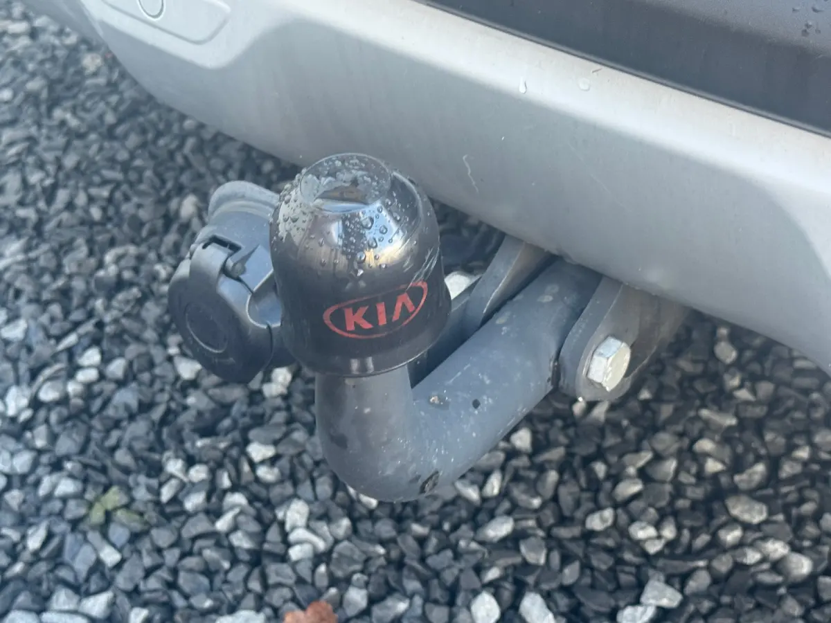 1.0 T-GDi MHEV DynamicLine 6-bak 112PK | Trekhaak | Luxe Stof | Glans Exterieur | Achteruitrijcamera + Sensor Achter | Airco | Adaptieve Cruise Control | Start/Stop | ESP | AEB | ASR | ABS |
