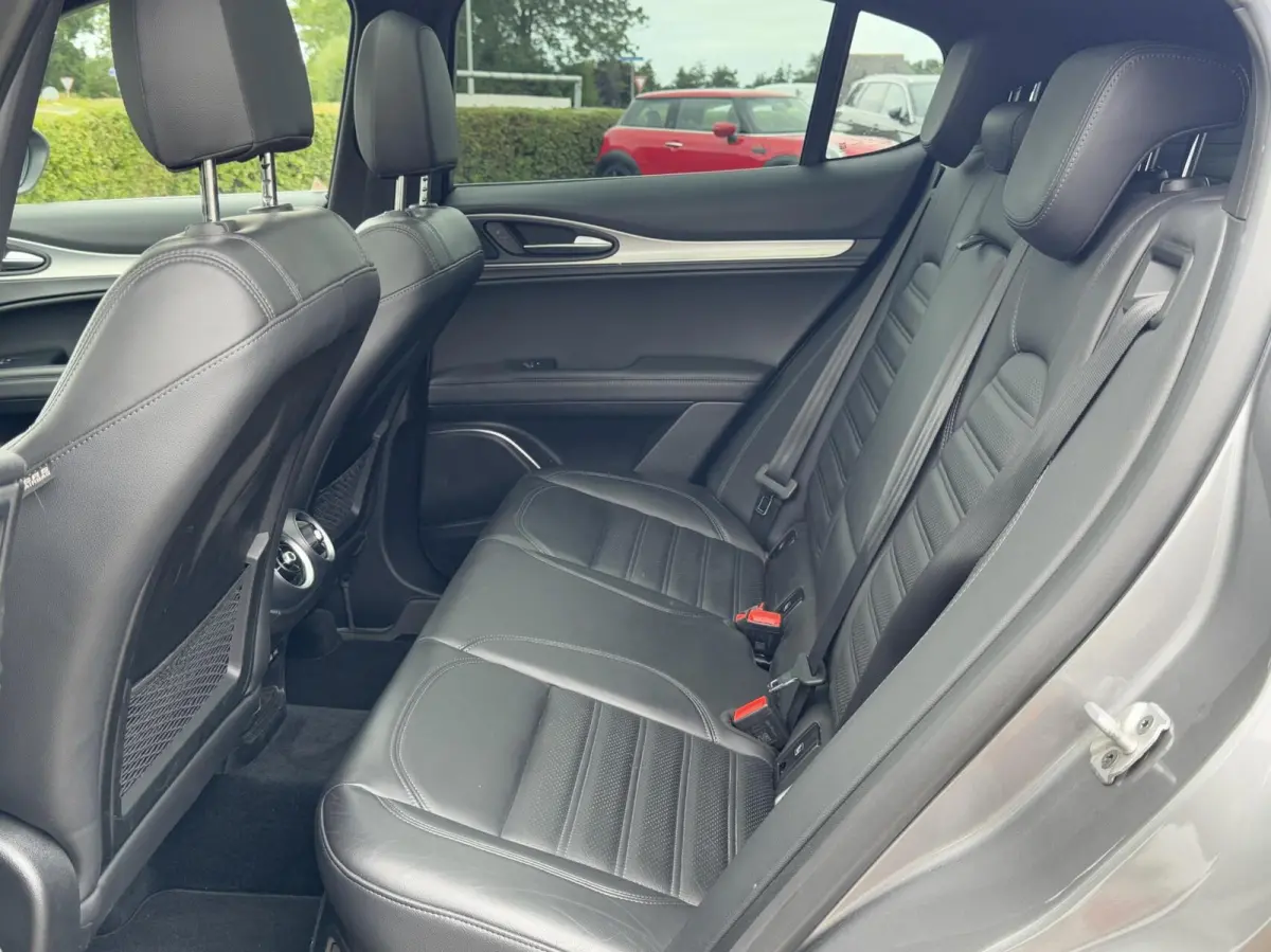 2.0 T AWD|Veloce|Pano|21"|Leer|Memory