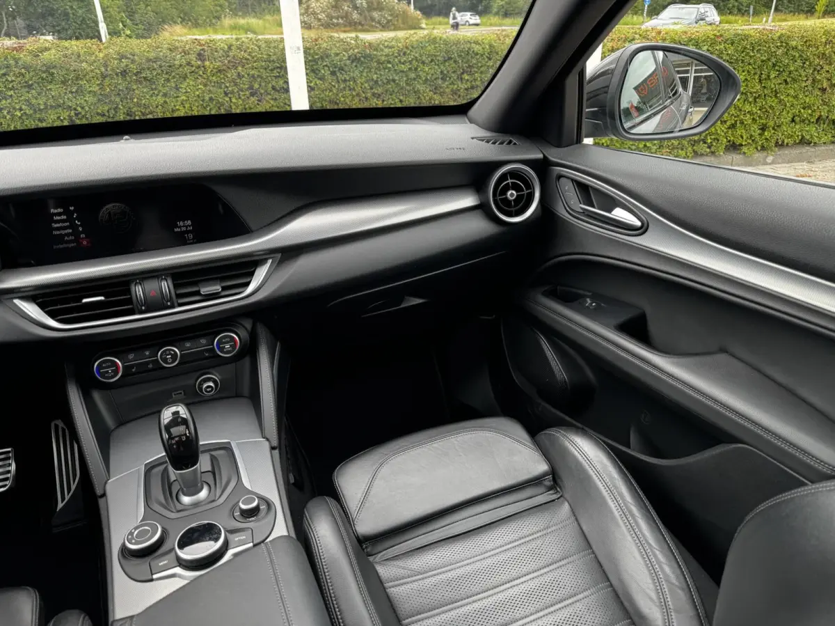 2.0 T AWD|Veloce|Pano|21"|Leer|Memory