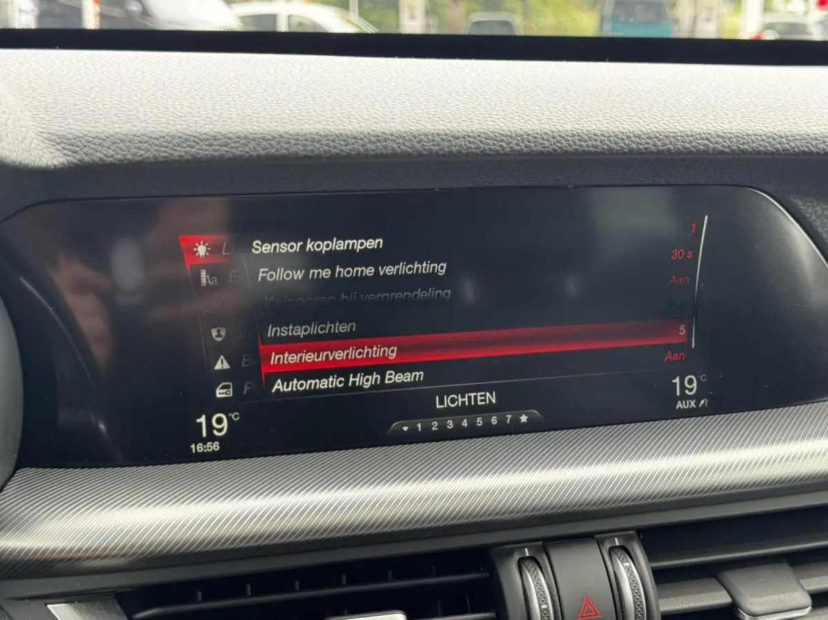 2.0 T AWD|Veloce|Pano|21"|Leer|Memory