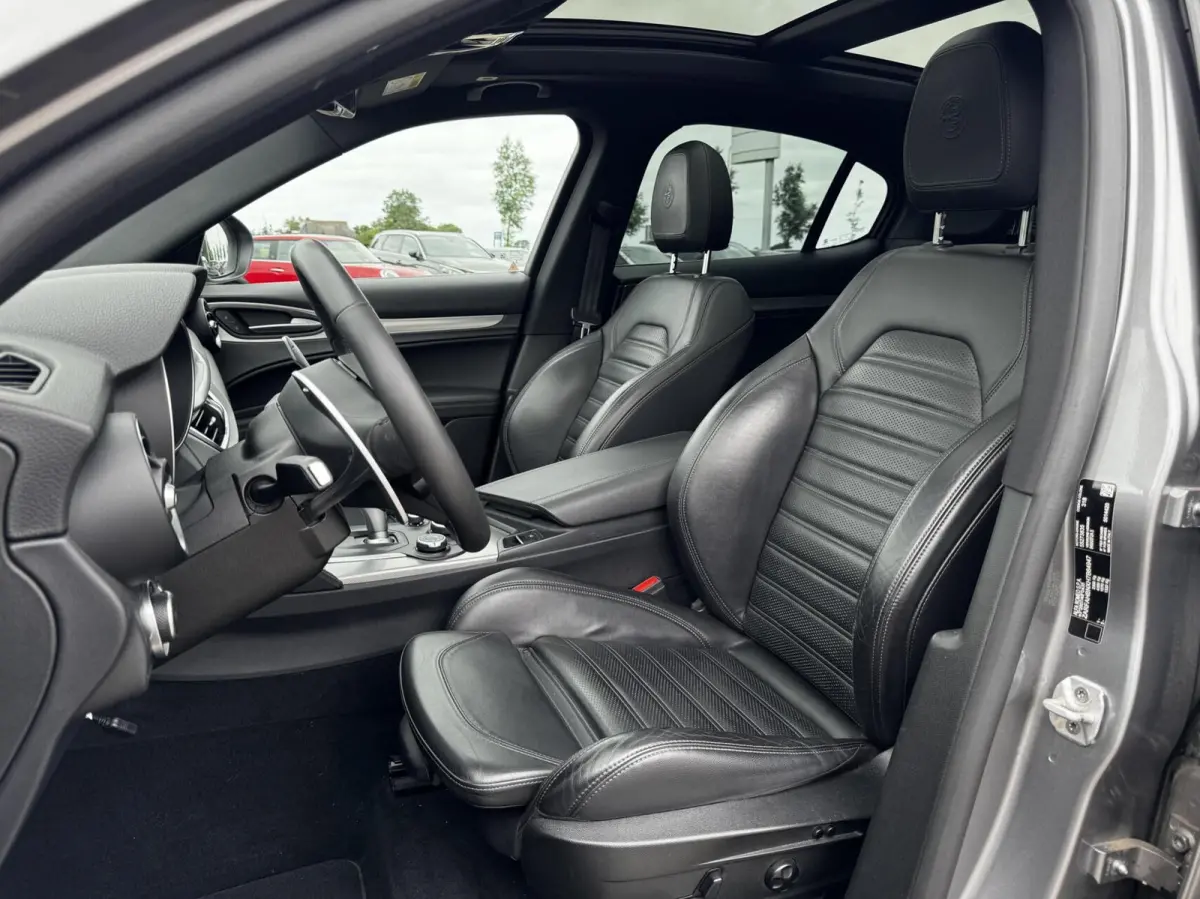 2.0 T AWD|Veloce|Pano|21"|Leer|Memory
