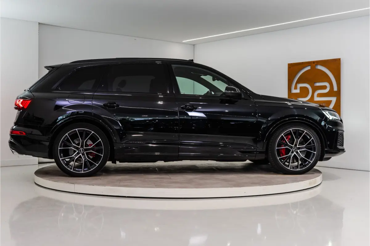 SQ7 4.0 TFSI S quattro 7p. 508PK | Pano | B&O | Carbon | ACC | Dodehoek | VOL! 12 MND Garantie