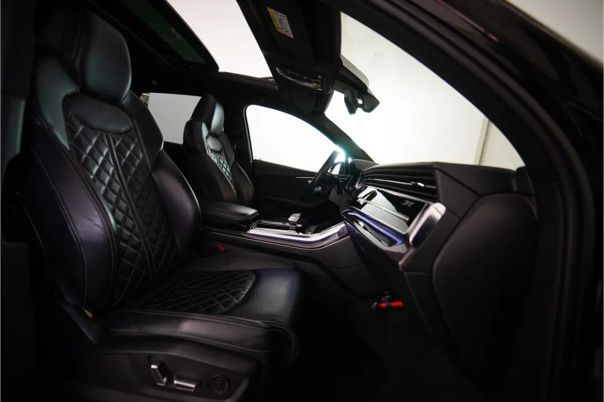 SQ7 4.0 TFSI S quattro 7p. 508PK | Pano | B&O | Carbon | ACC | Dodehoek | VOL! 12 MND Garantie