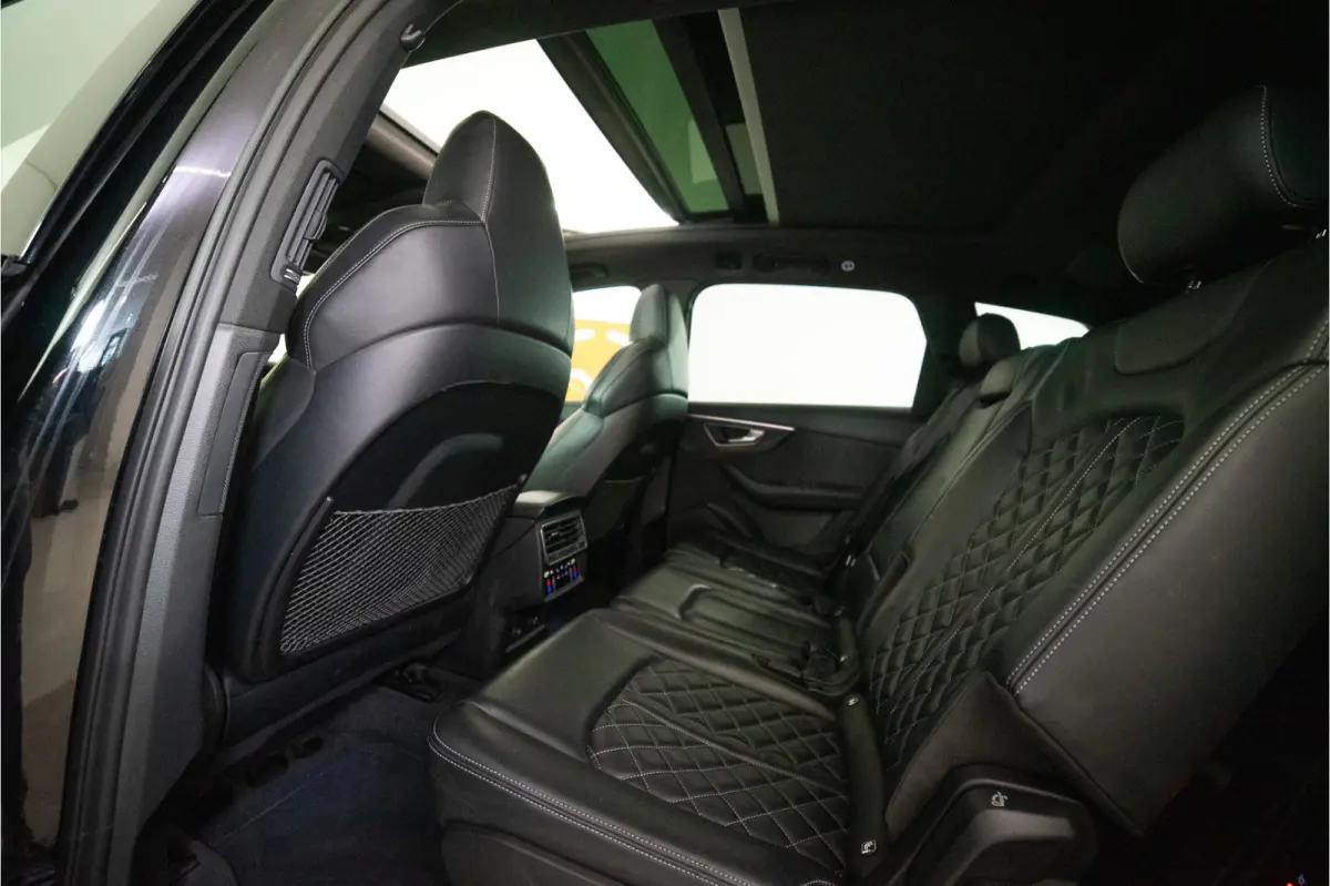 SQ7 4.0 TFSI S quattro 7p. 508PK | Pano | B&O | Carbon | ACC | Dodehoek | VOL! 12 MND Garantie