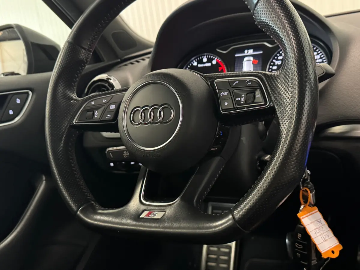 1.5 TFSI CoD Sport S Line Edition | PANO | NAP | BLACK OPTIC