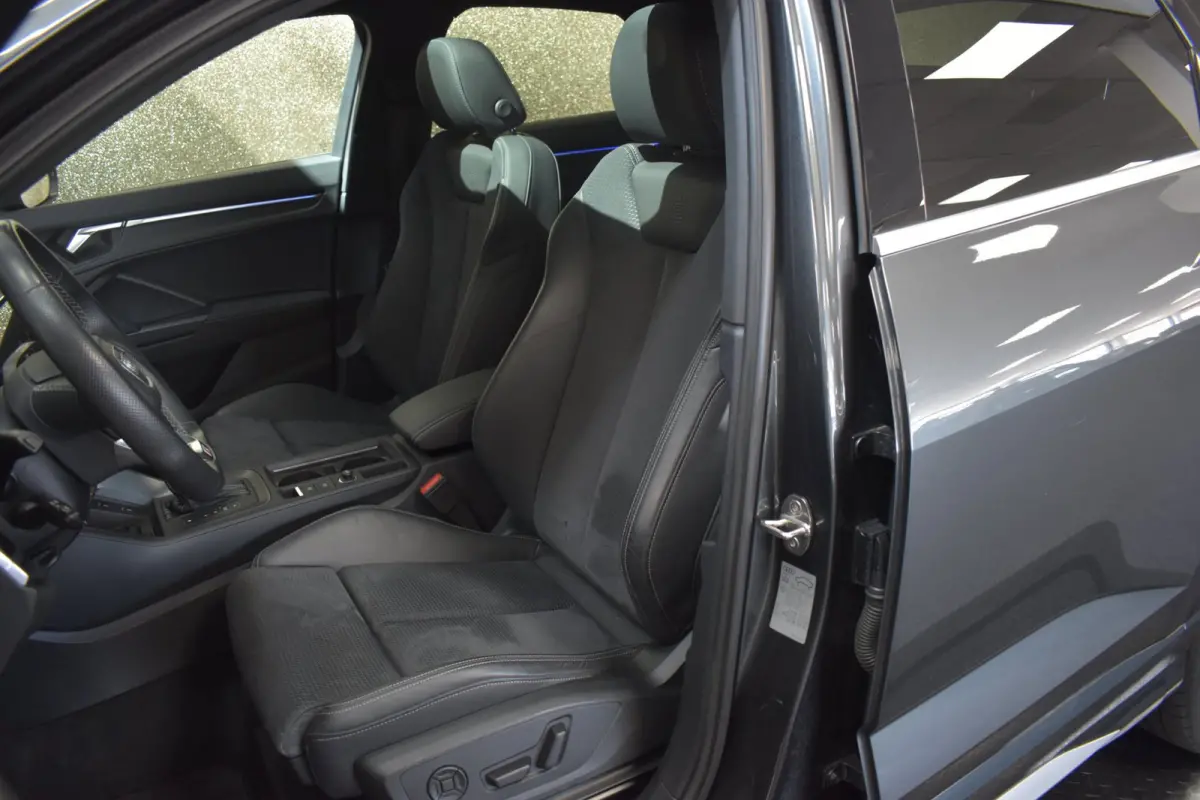 45 TFSI e 245pk S-Line | RSQ3 | SONOS | TREKHAAK | PANODAK