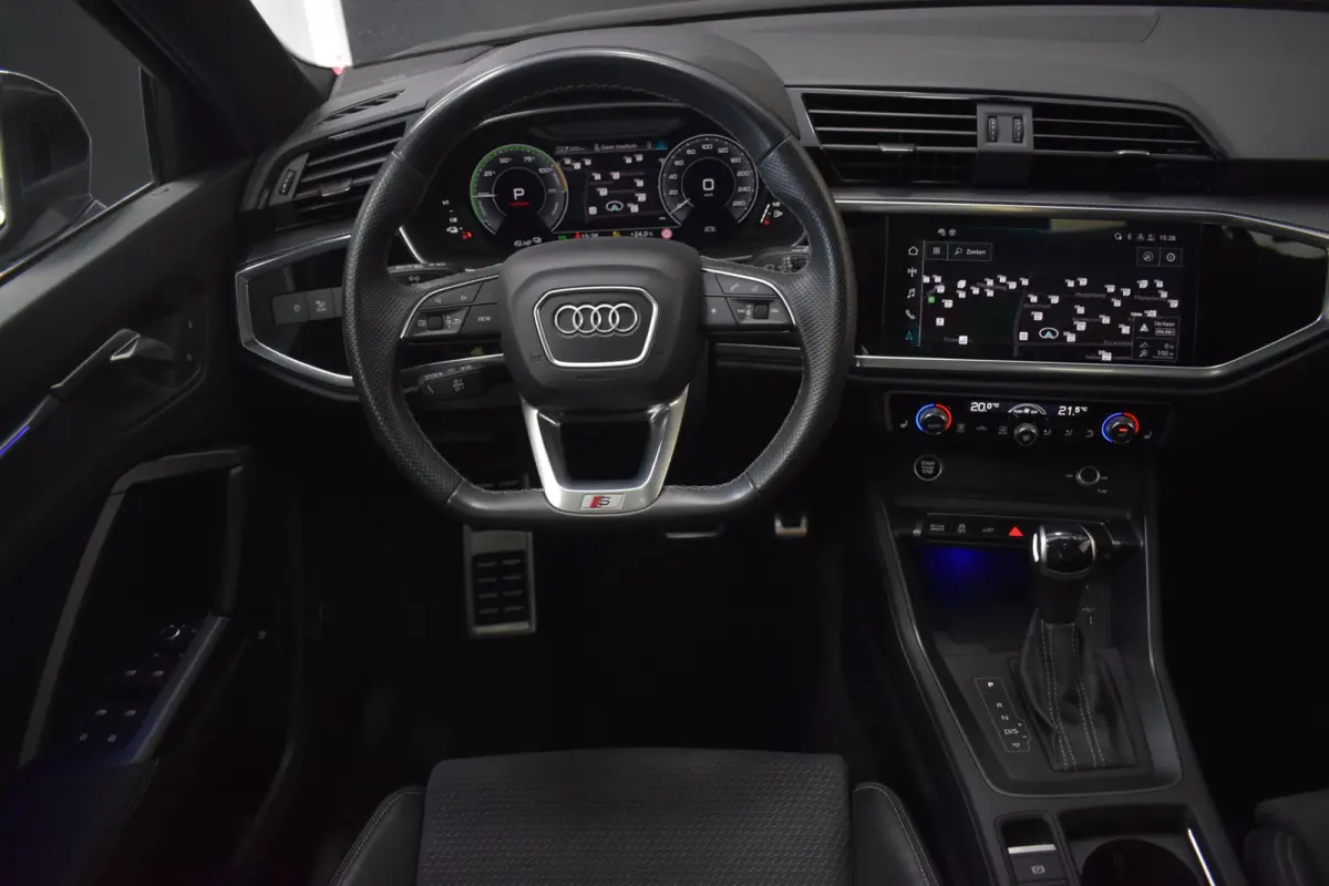 45 TFSI e 245pk S-Line | RSQ3 | SONOS | TREKHAAK | PANODAK