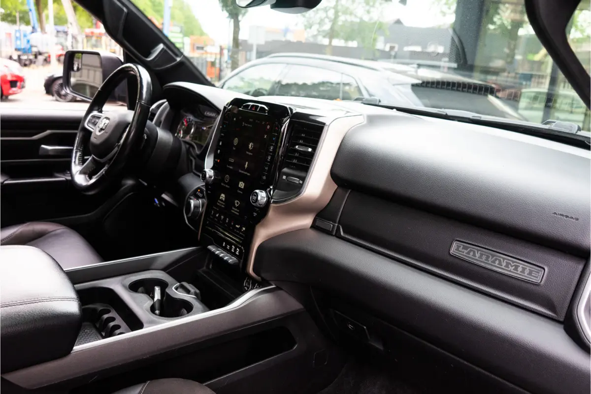 1500 5.7 V8 4x4 Crew Cab Laramie 402PK | Excl. BTW | Pano | Prins LPG G3