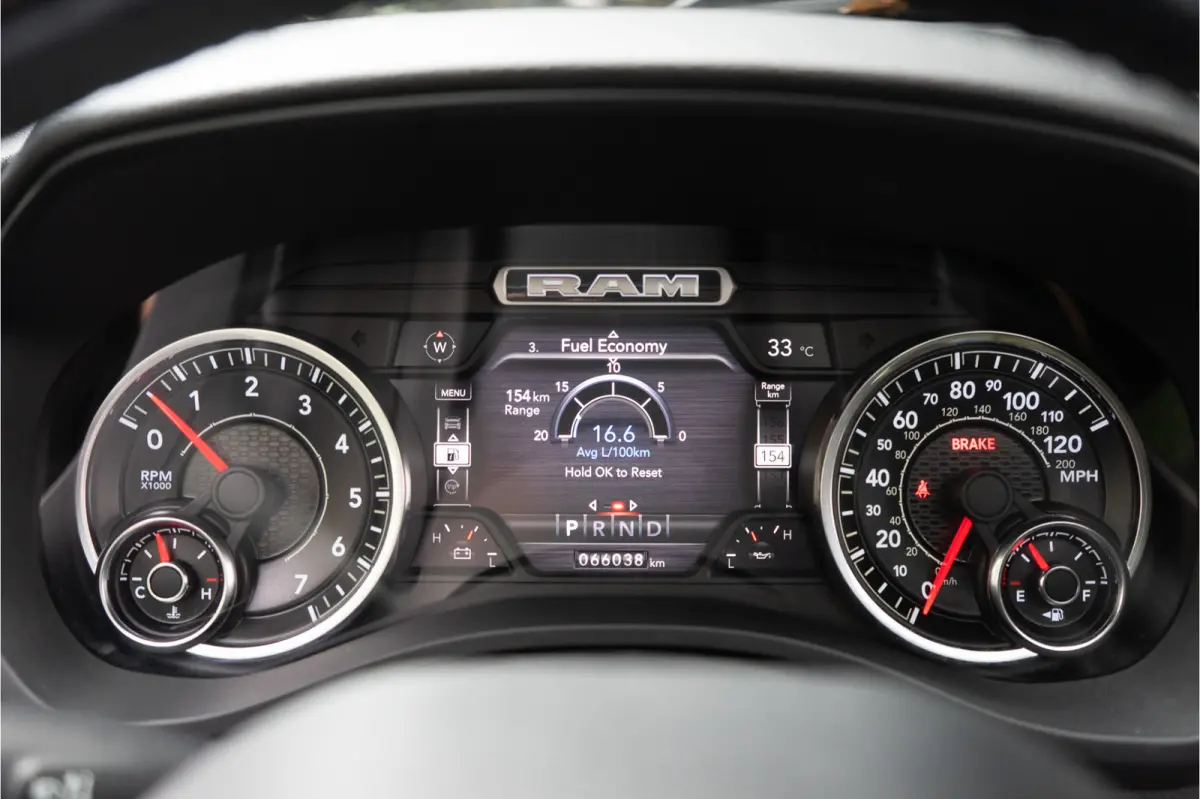 1500 5.7 V8 4x4 Crew Cab Laramie 402PK | Excl. BTW | Pano | Prins LPG G3