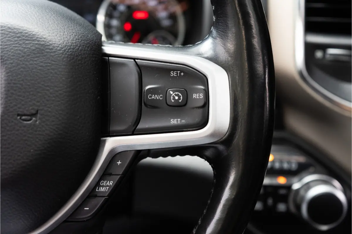 1500 5.7 V8 4x4 Crew Cab Laramie 402PK | Excl. BTW | Pano | Prins LPG G3