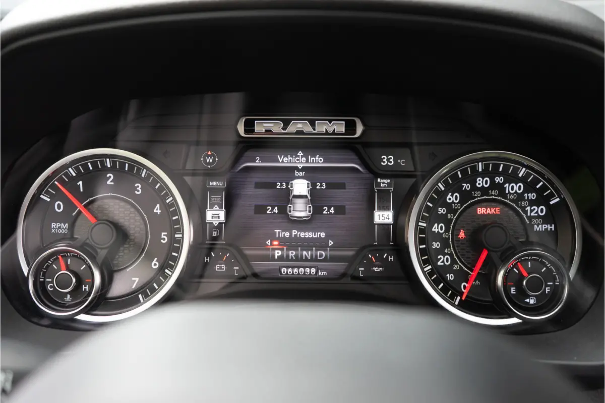 1500 5.7 V8 4x4 Crew Cab Laramie 402PK | Excl. BTW | Pano | Prins LPG G3